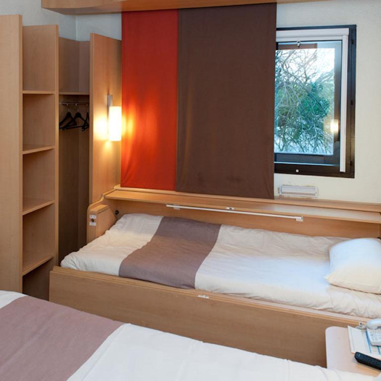 Egg Hotel Gonesse גאנס חדר תמונה