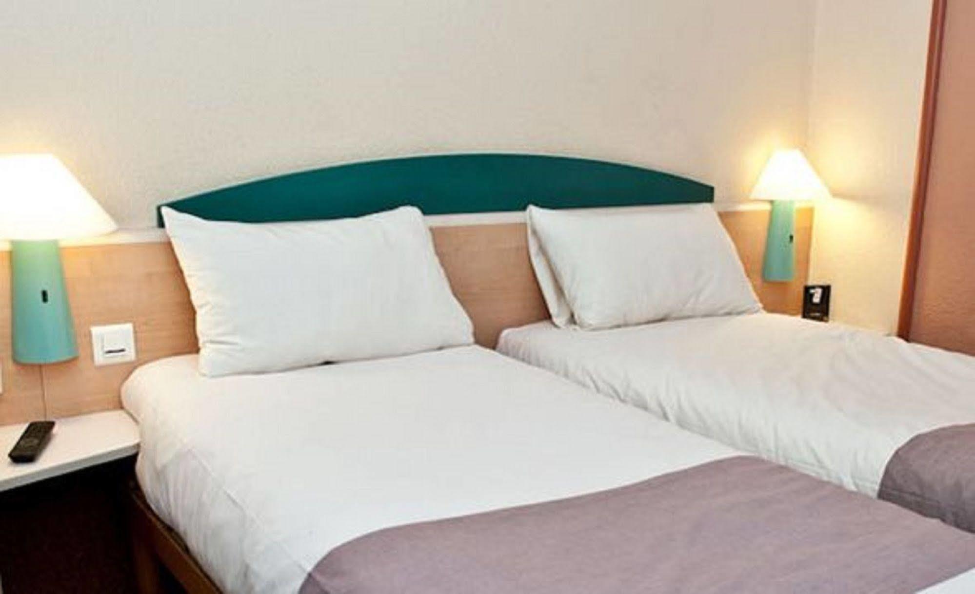 Egg Hotel Gonesse גאנס מראה חיצוני תמונה