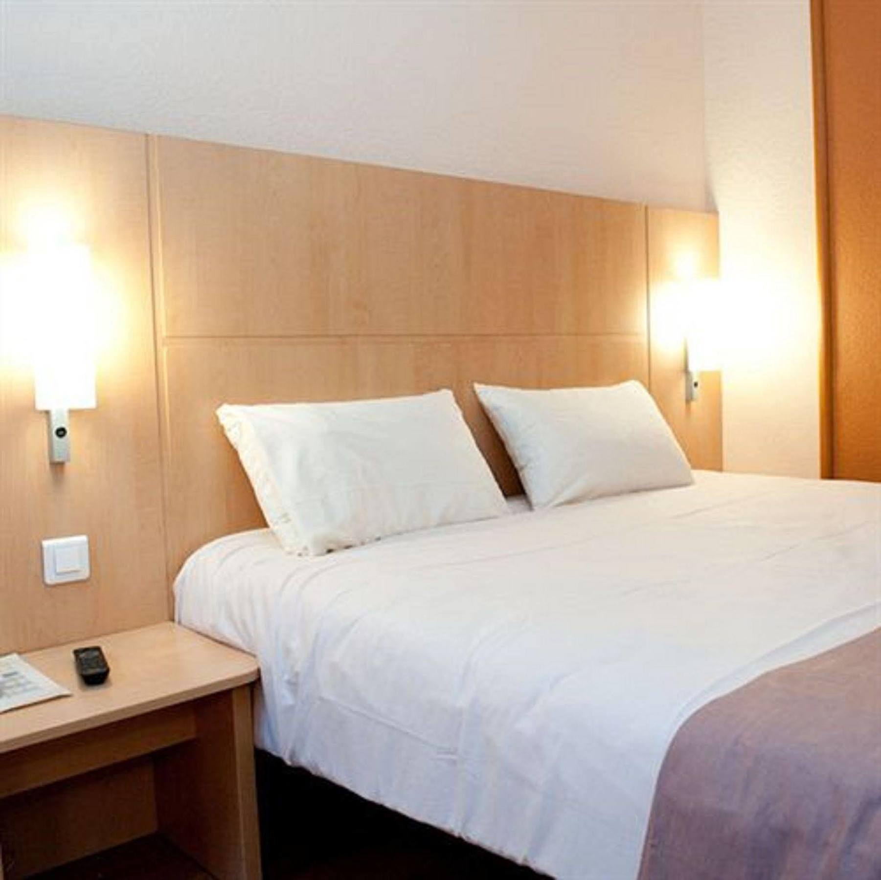 Egg Hotel Gonesse גאנס מראה חיצוני תמונה